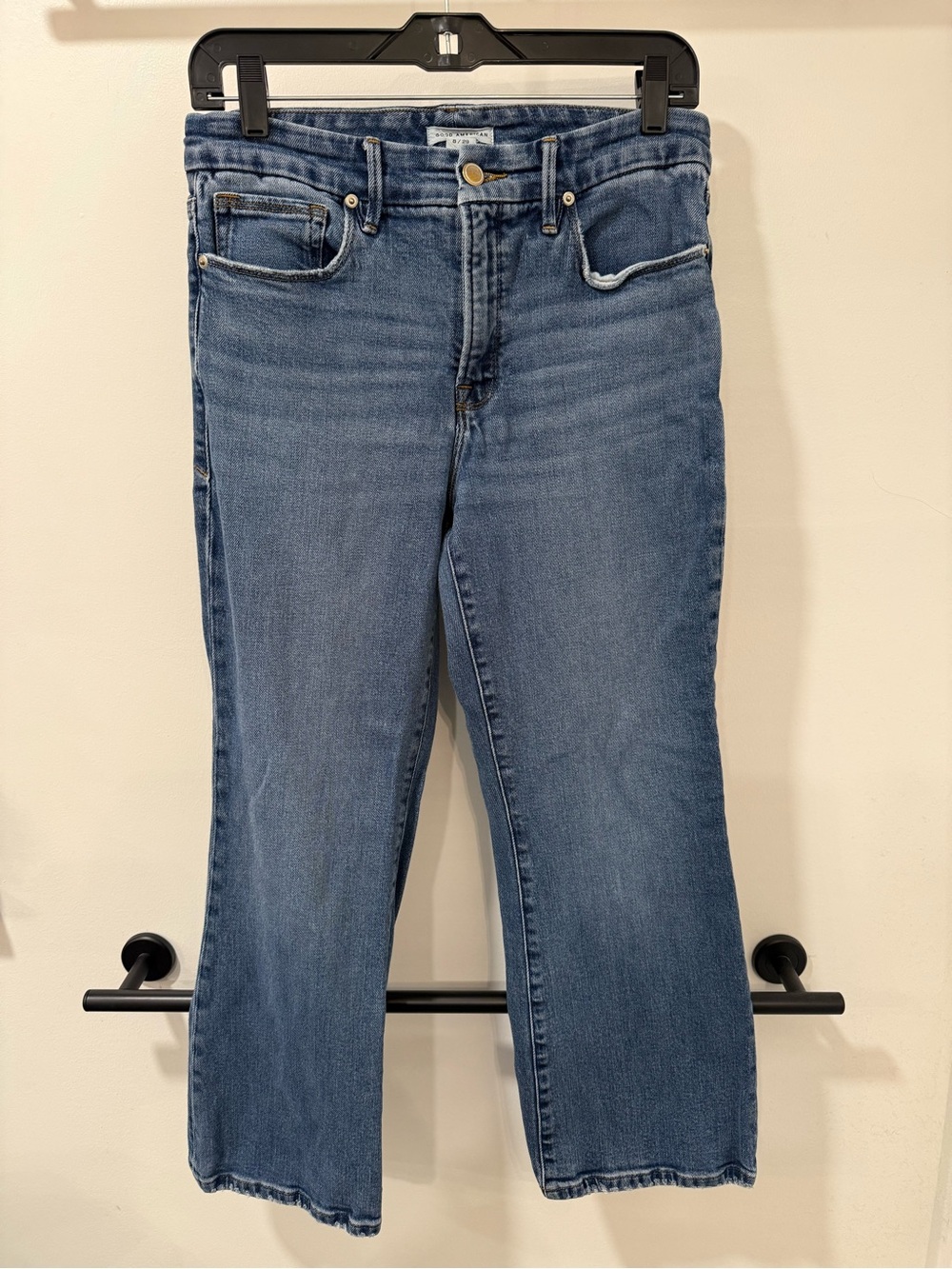 Good American cropped mini boot cut jeans size 28